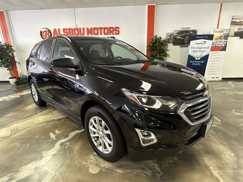 Used 2020 Chevrolet Equinox LS w/ LS Convenience Package FWD image 1