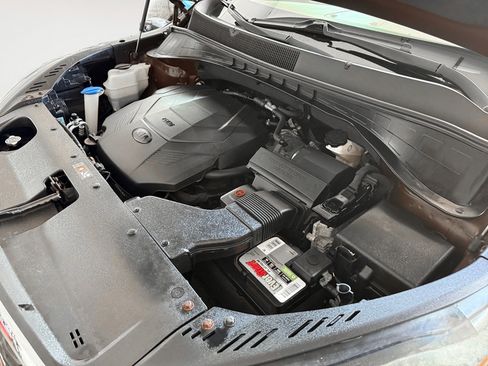Used 2019 Kia Sorento AWD V6 image 28