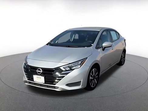 Used 2025 Nissan Versa SV FWD image 7