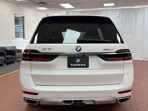 Used 2025 BMW X7 xDrive40i image 10