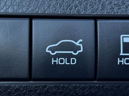 Used 2022 Toyota Camry XSE image 10