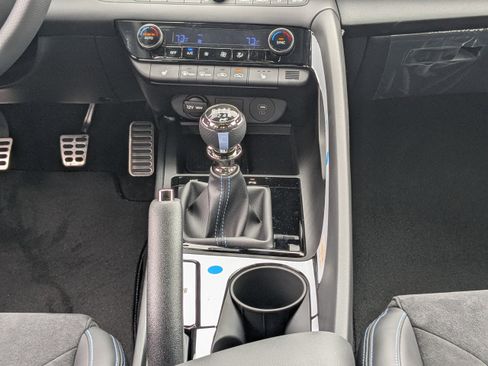 New 2025 Hyundai Elantra N image 18