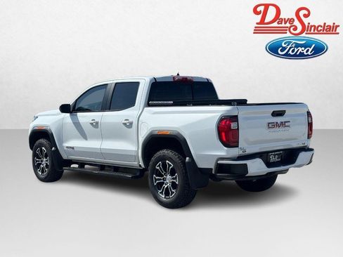 Used 2024 GMC Canyon AT4 AWD/4WD image 9