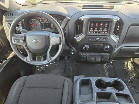 Used 2025 Chevrolet Silverado 1500 Custom Trail Boss AWD/4WD image 6
