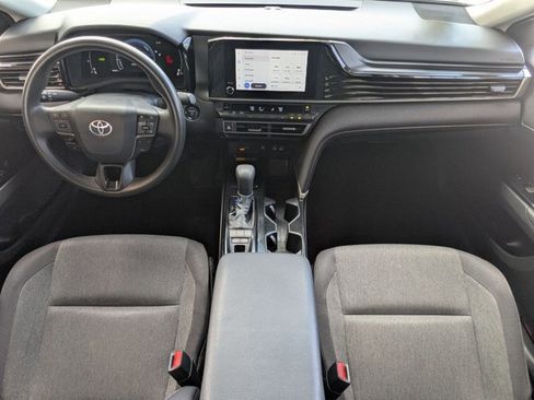 Used 2025 Toyota Camry LE FWD image 18