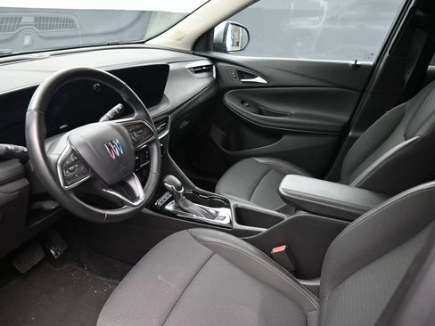 Used 2025 Buick Encore GX Preferred AWD/4WD image 25