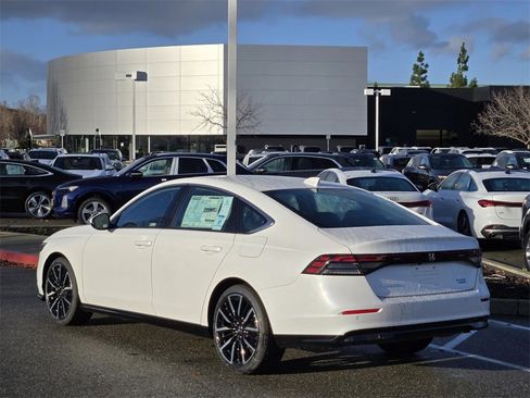 New 2025 Honda Accord Touring image 6