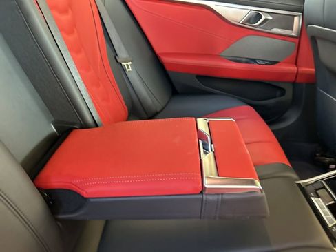 Used 2025 BMW M850i xDrive image 31