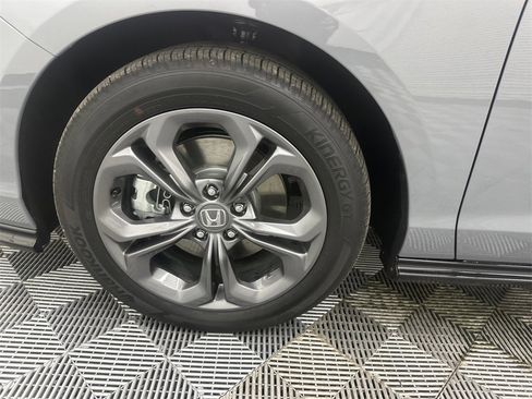 Used 2025 Honda Accord EX-L image 12