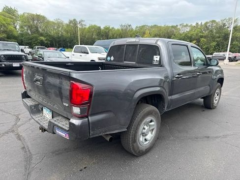 Used 2020 Toyota Tacoma SR AWD/4WD image 10