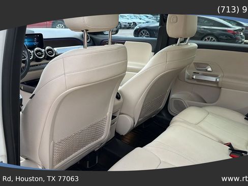 Used 2021 Mercedes-Benz GLB 250 image 26