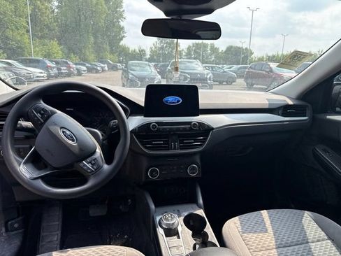 Used 2022 Ford Escape SE FWD image 9