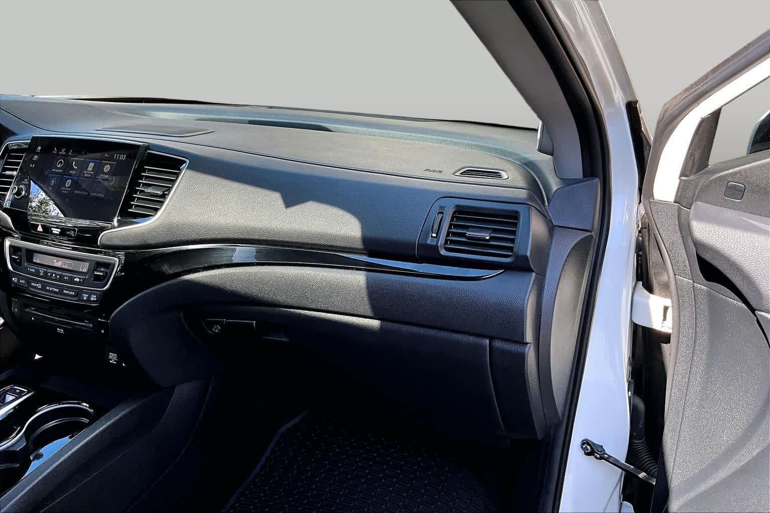 Used 2019 Honda Pilot Touring image 19