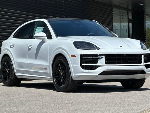 New 2026 Porsche Cayenne GTS AWD/4WD image 10