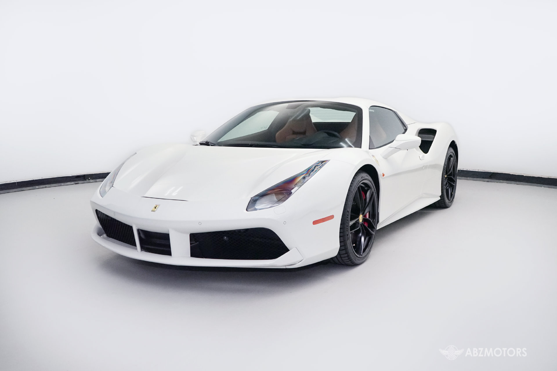 Used 2018 Ferrari 488 Spider RWD image 2