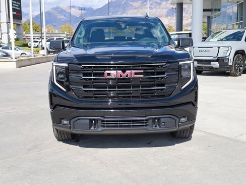 New 2026 GMC Sierra 1500 Elevation image 9
