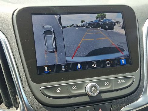 Certified 2024 Chevrolet Equinox LT FWD image 18