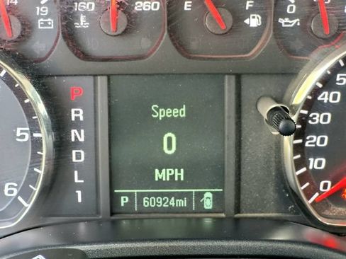 Used 2017 GMC Sierra 3500 2WD Regular Cab image 32