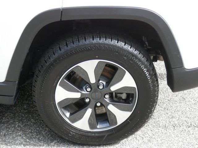 Used 2024 Jeep Grand Cherokee Limited 4xe AWD/4WD image 12