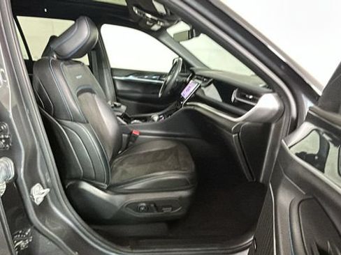 Used 2023 Jeep Grand Cherokee Trailhawk AWD/4WD image 32