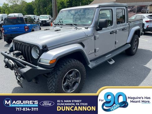 Used 2020 Jeep Gladiator Overland AWD/4WD image 1