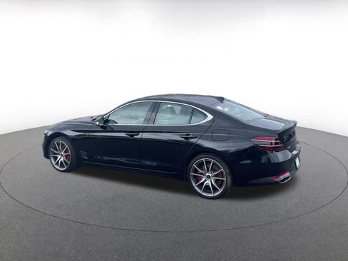 Used 2025 Genesis G70 2.5T image 9