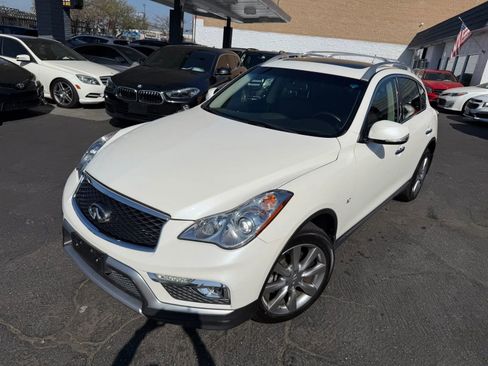 Used 2017 INFINITI QX50 Journey w/ Premium Package image 2
