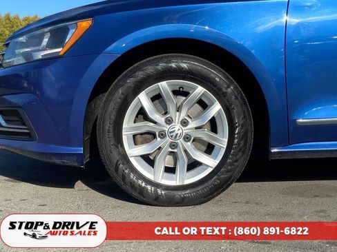 Used 2016 Volkswagen Passat 1.8T S image 9