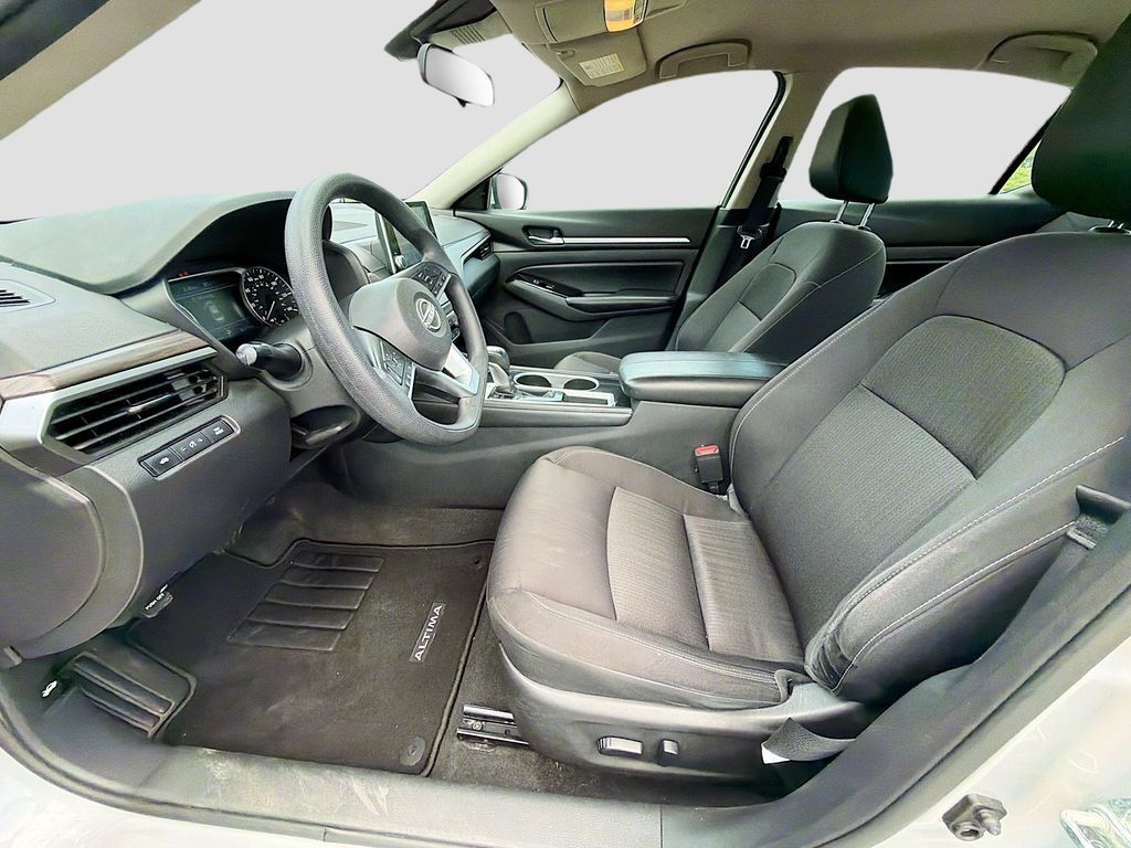 Used 2023 Nissan Altima 2.5 SV FWD image 21