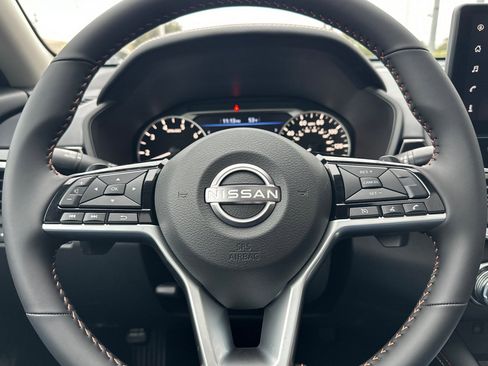New 2025 Nissan Altima 2.5 SR image 22