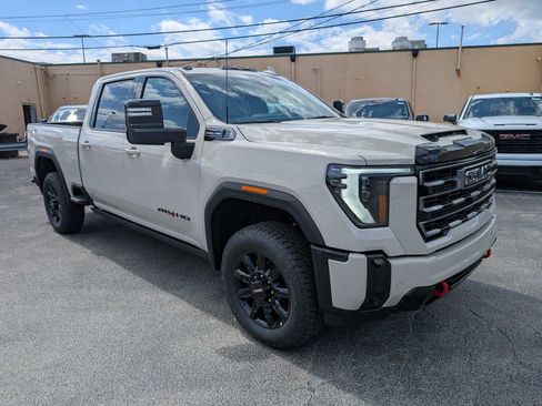 New 2026 GMC Sierra 2500 AT4 w/ AT4 Premium Plus Package AWD/4WD image 6