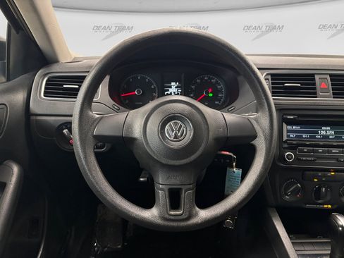 Used 2012 Volkswagen Jetta S FWD image 18