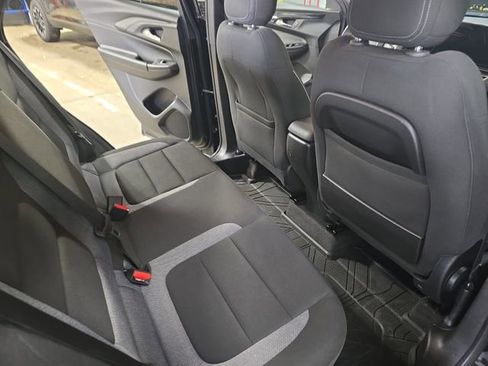 Used 2024 Chevrolet TrailBlazer LT w/ Driver Confidence Package image 11