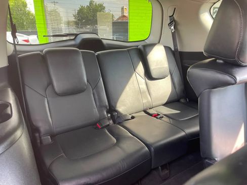 Used 2015 INFINITI QX80 4WD w/ Driver's Assistance Package image 16