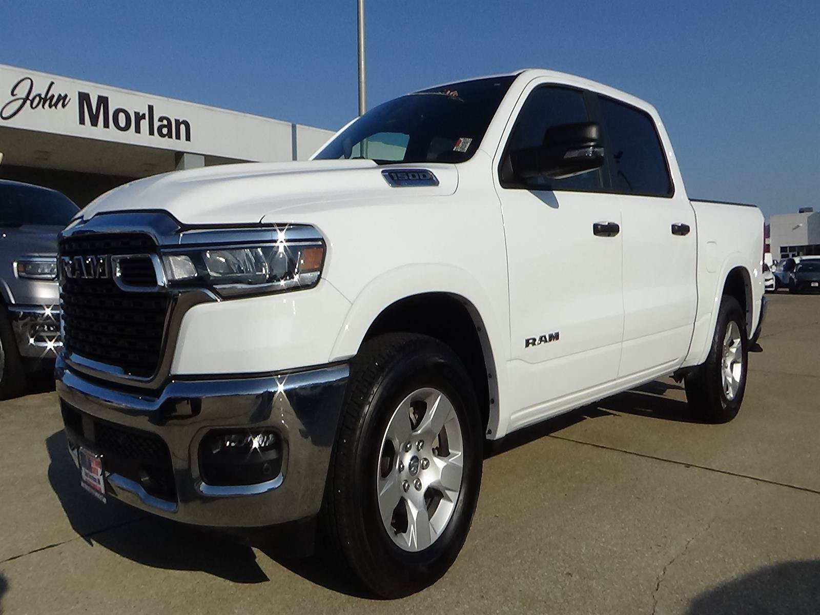 Used 2025 RAM 1500 Big Horn AWD/4WD image 2