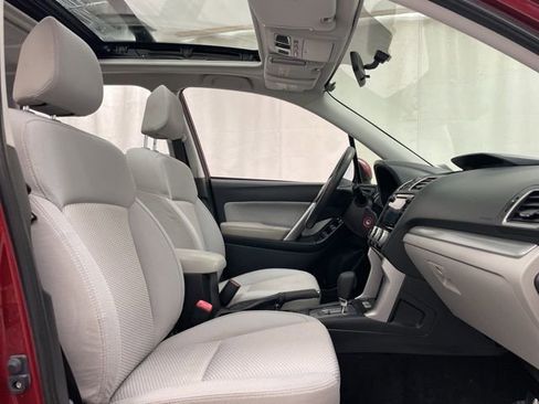 Used 2018 Subaru Forester 2.5i Premium w/ All-Weather Package image 12