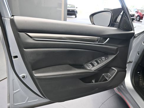 Used 2021 Honda Accord Sport Special Edition image 16