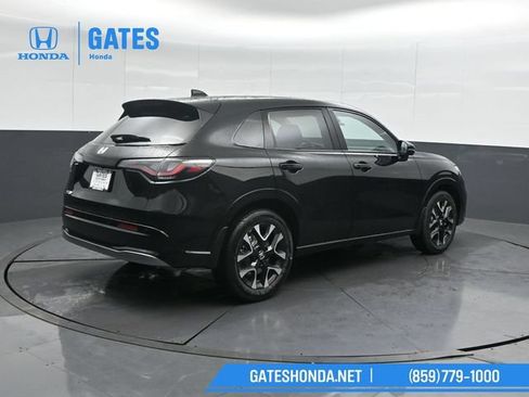New 2026 Honda HR-V EX-L image 2