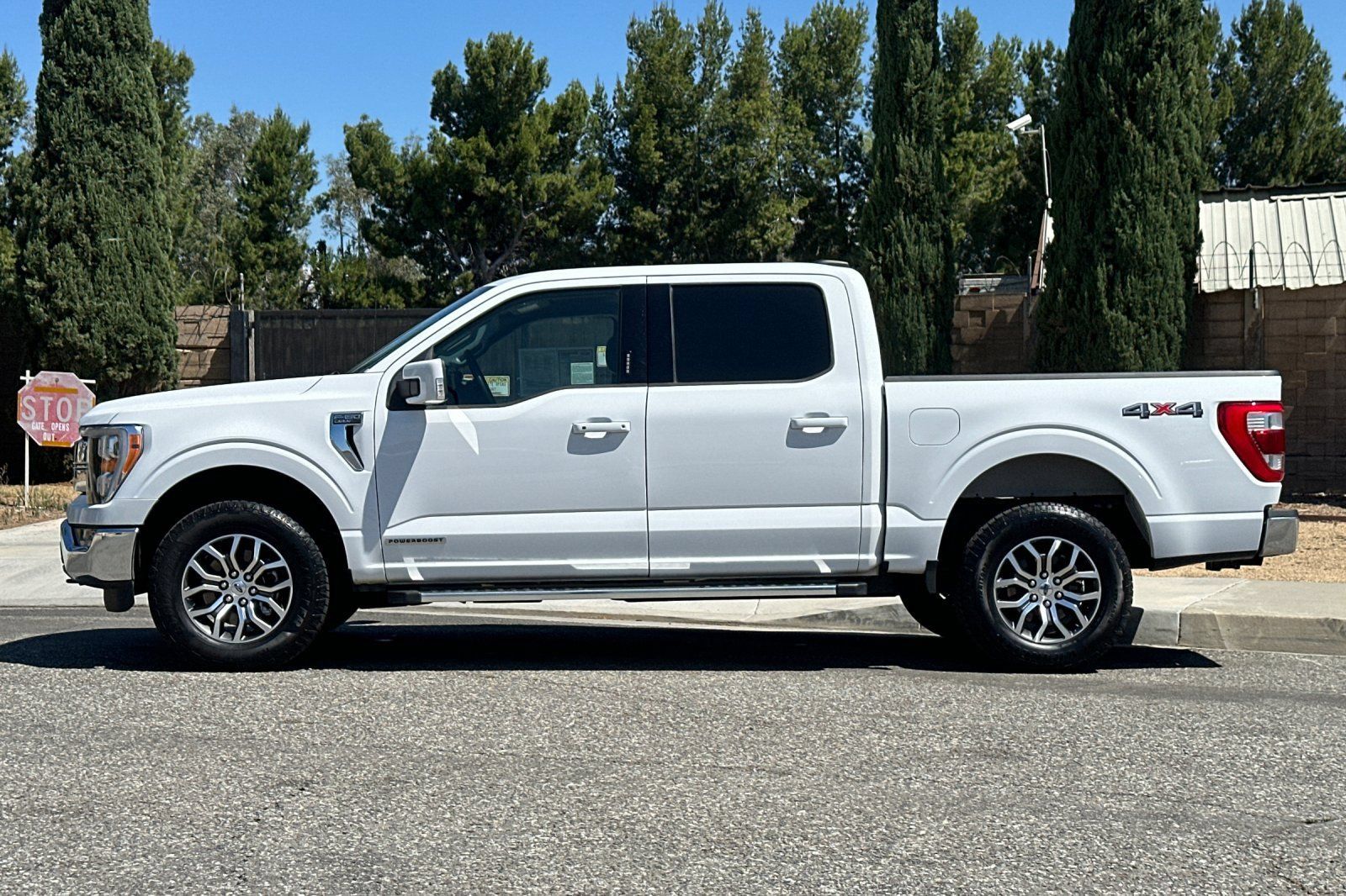 Used 2022 Ford F150 Lariat w/ Equipment Group 501A Mid AWD/4WD image 7