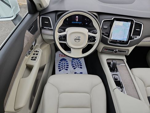 Certified 2023 Volvo XC90 B6 Plus image 11