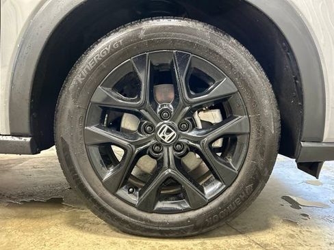 Used 2025 Honda HR-V Sport image 12