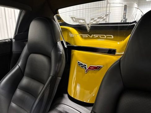 Used 2006 Chevrolet Corvette Convertible w/ Preferred Equipment Group RWD image 18