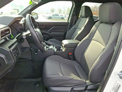 Used 2025 Toyota Tacoma SR image 13