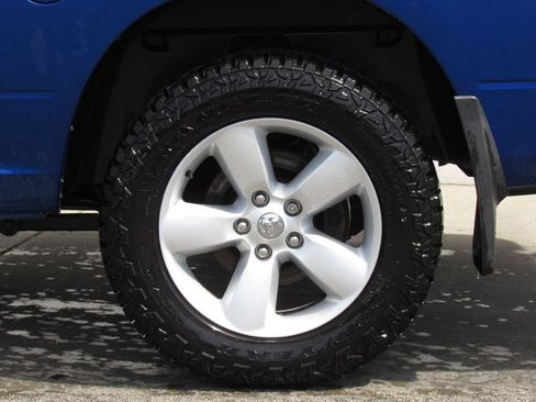 Used 2015 RAM 1500 Express AWD/4WD image 34