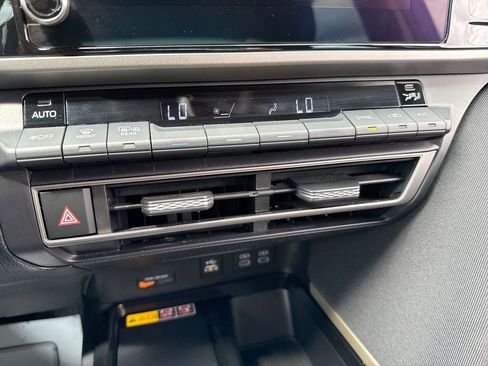 Used 2025 Toyota Camry LE FWD image 19