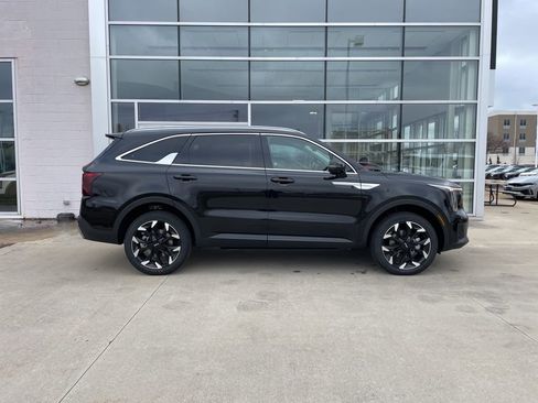 New 2026 Kia Sorento EX AWD/4WD image 4