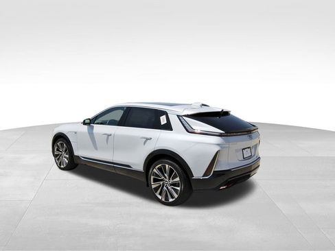 New 2026 Cadillac Lyriq Signature Luxury image 3