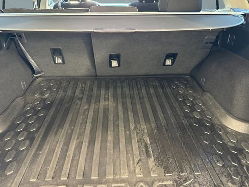 Used 2023 Subaru Outback Premium image 32