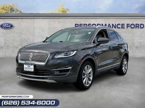Used 2019 Lincoln MKC Select w/ Select Plus Package image 1
