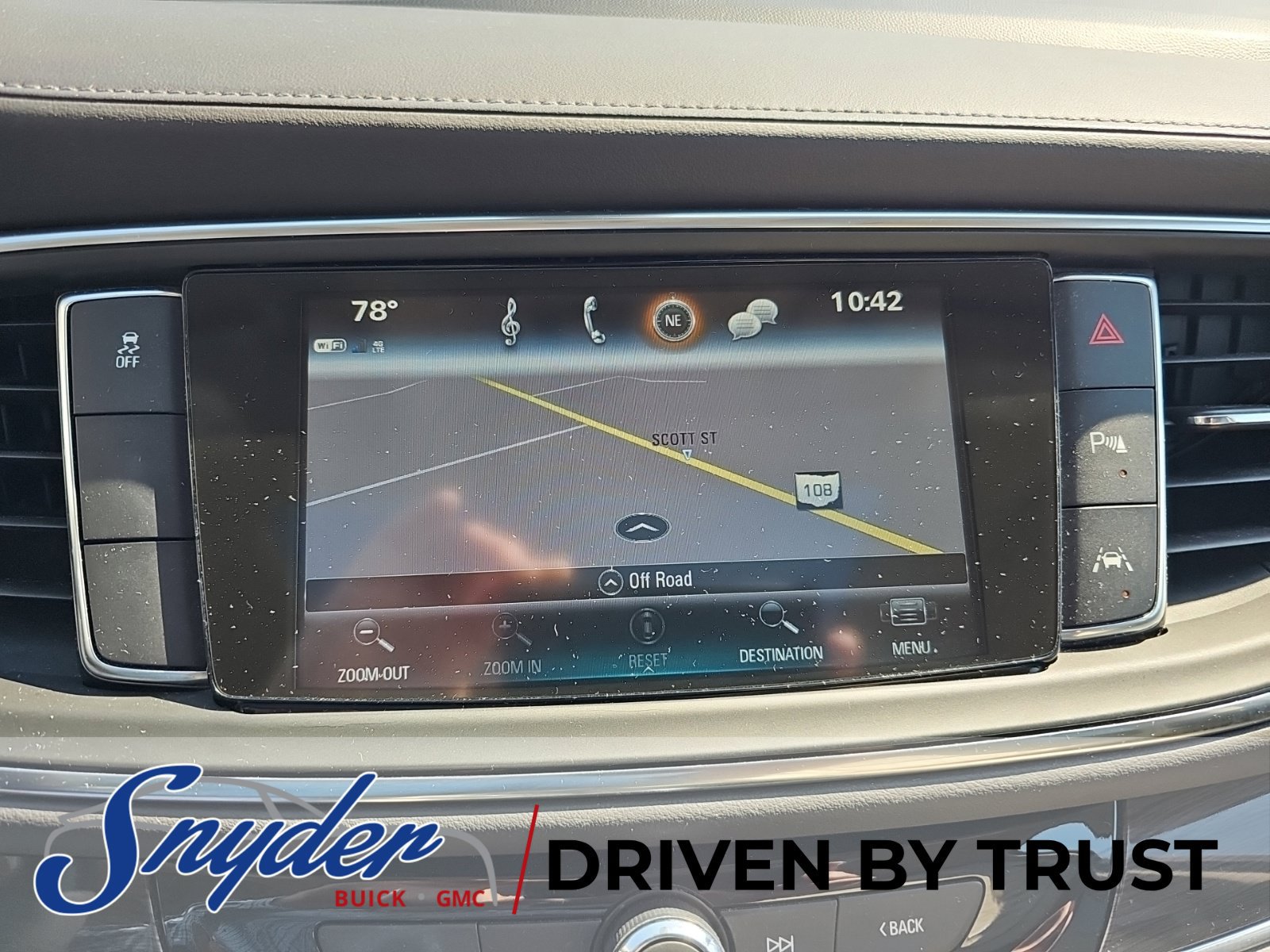Used 2018 Buick Enclave Premium FWD image 23